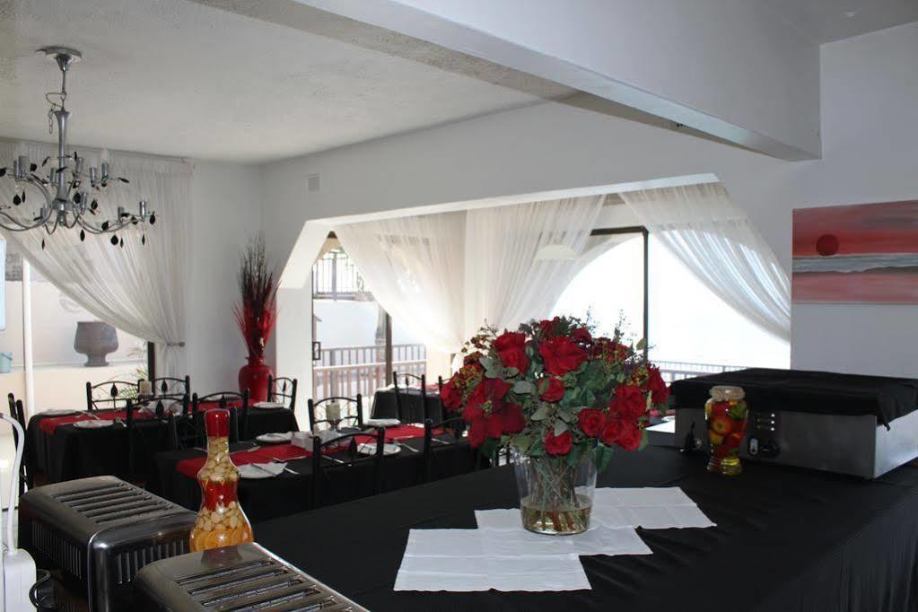 Alante Lodge Amanzimtoti Bagian luar foto