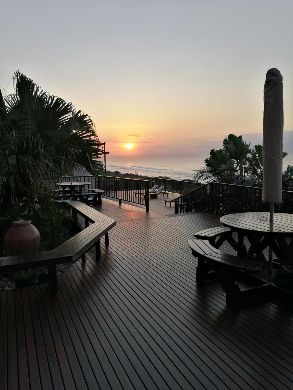 Alante Lodge Amanzimtoti Bagian luar foto